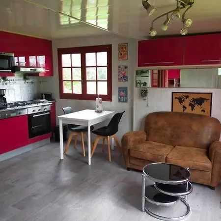 Les Perouilles - La Loge Climatisee De Naida Casa de Férias